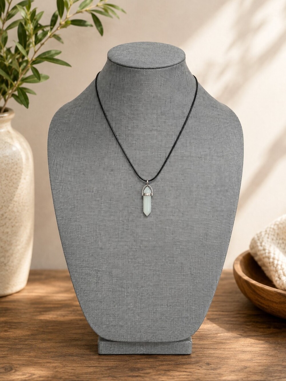 ✨ White Quartz Crystal Chakra Pendant Necklace ✨